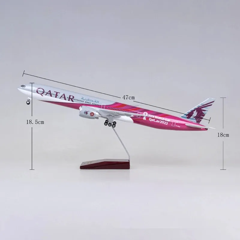 47CM 1:157 Scale  2022 Qatar Airways B777 Airliner With Light Toy Airplane Diecast Resin AircrModelaft Collection Display Toys
