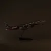 47CM 1:157 Scale  2022 Qatar Airways B777 Airliner With Light Toy Airplane Diecast Resin AircrModelaft Collection Display Toys