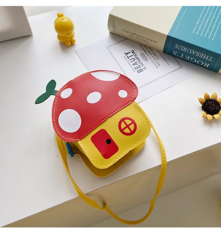 New Kids Messenger Bag Cute Cartoon Mushroom House Styling Coin Purse for Baby Girls Fashion Princess Shoulder Bag Girls Gifts