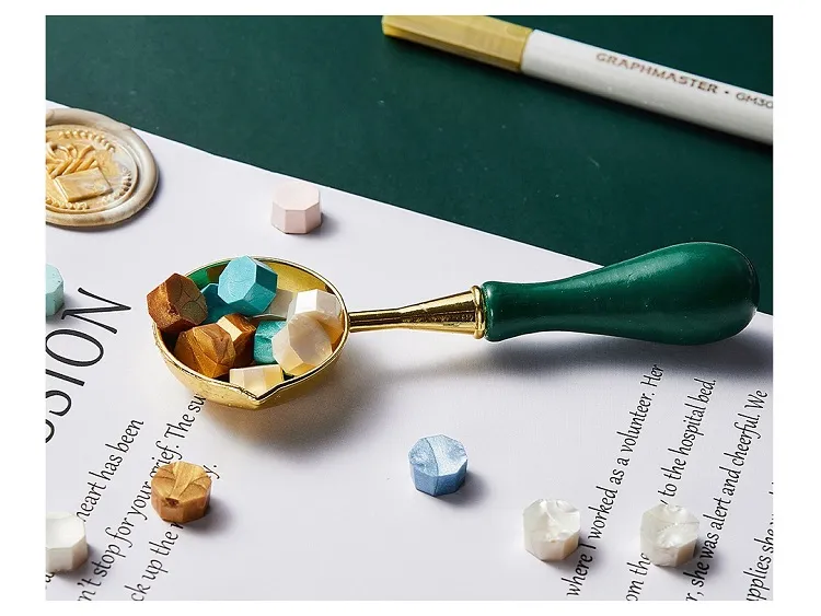 Wax Seal Stamp Set Vintage Kit Luxury Wedding Invitation Postcard Sealing Wax Beads Seal Stamp Melting Gift Packing Box HCS001