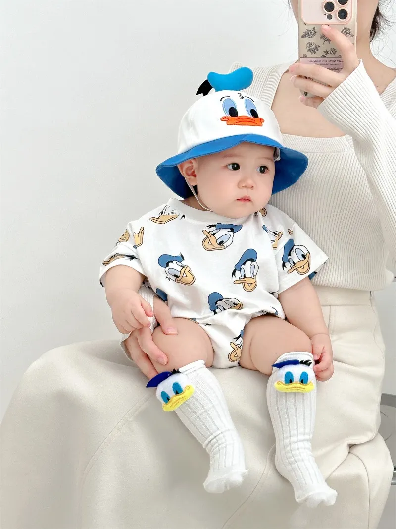 Donald Duck Bodysuits One-Pieces Baby Clothes 0-2 Years Old Cartoon Style Loose Wrap Ass Crawling Suit K594-1