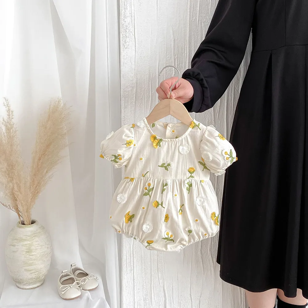 Pastoral Girls Baby Embroidered Floral Romper Short Sleeved Sunflower Infant Jumpsuit Toddler Newborn One Piece Baby Clothing