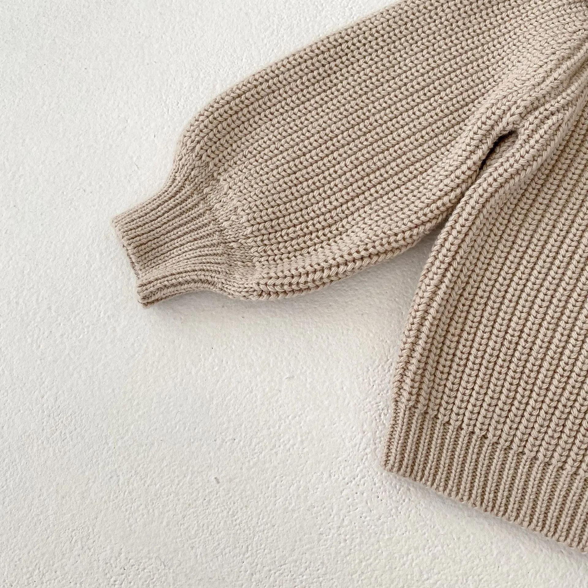 INS Spring and Autumn Infants' 0-3 Year Old Girl Baby Fashion Ruffle Collar Knitted Coat Small Cardigan Sweater Top