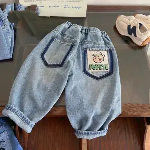 Spring Autumn Boys Jeans Simple Loose Casual Cartoon Pocket Toddler Boys Straight Pants Stretch Ripped Kids Baby Boys Pants