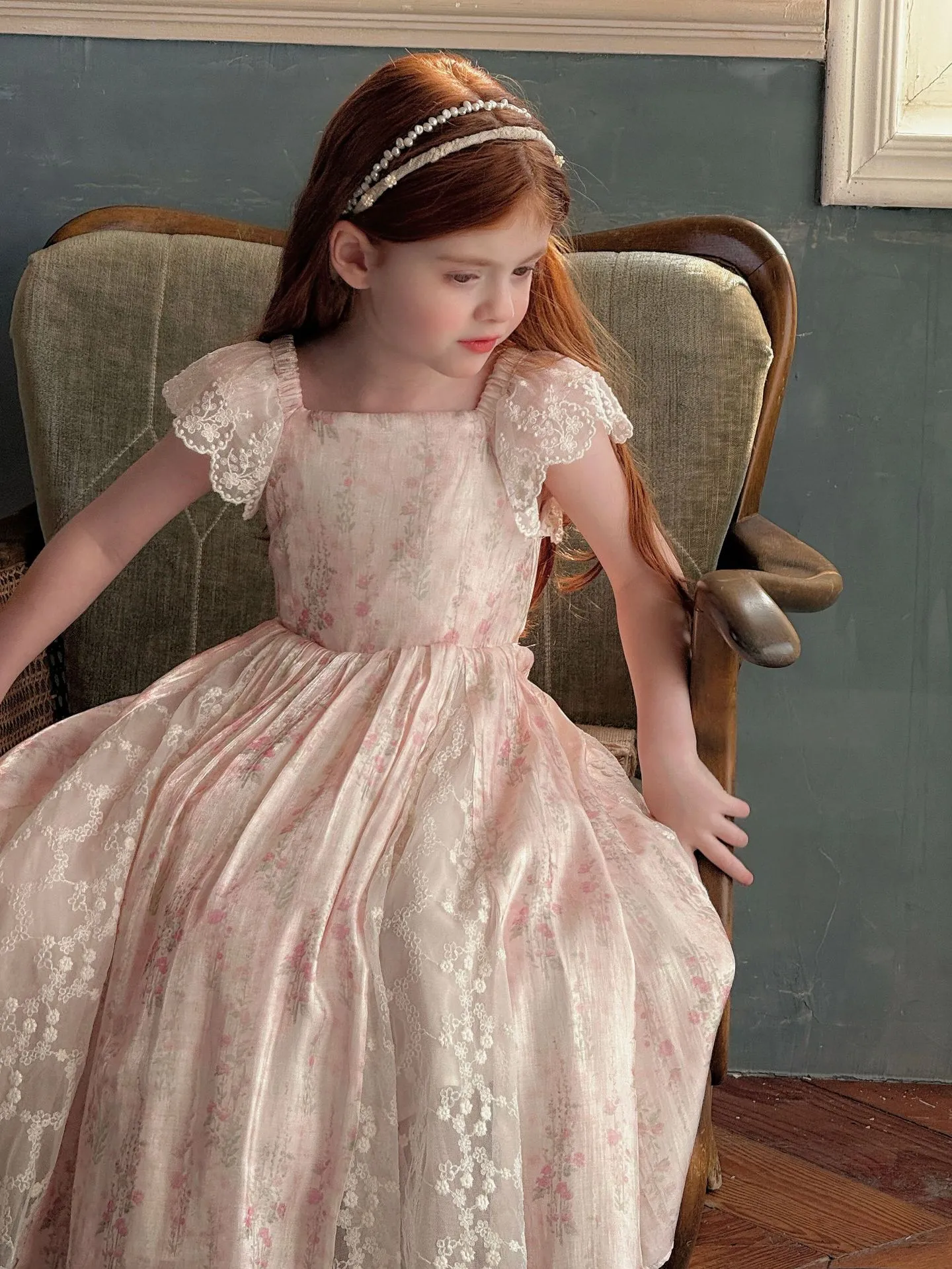 Girls Floral Lace Flying Sleeve Dress 2025 Summer New Girls Sweet Lace Patchwork Dress Girls Forest Style Princess Dress