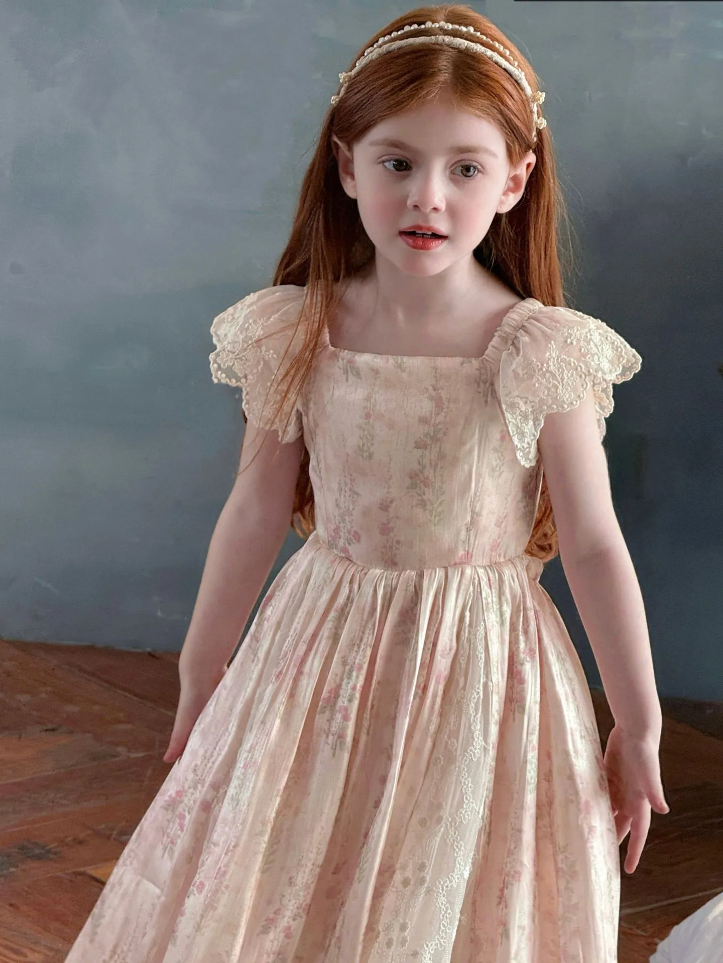 Girls Floral Lace Flying Sleeve Dress 2025 Summer New Girls Sweet Lace Patchwork Dress Girls Forest Style Princess Dress