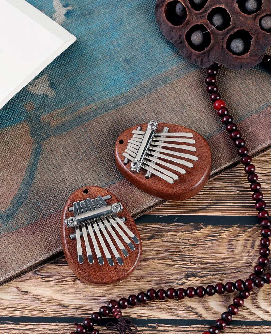 Thumb Piano 8 Key Mini Kalimba Exquisite Finger Piano Portable Marimba Musical Pendant Gift 8 Key Keyboard Musical Instrument