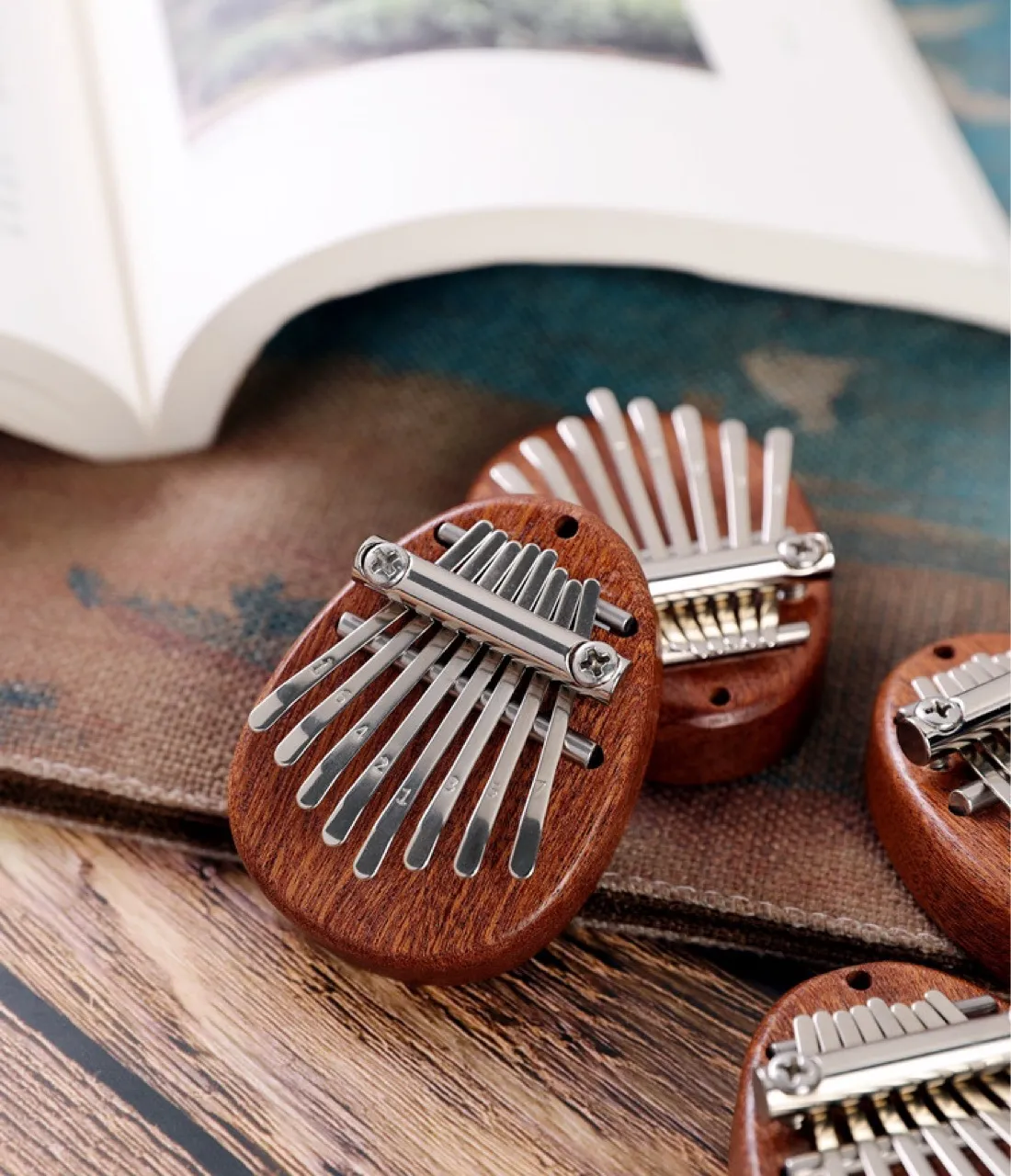 Thumb Piano 8 Key Mini Kalimba Exquisite Finger Piano Portable Marimba Musical Pendant Gift 8 Key Keyboard Musical Instrument