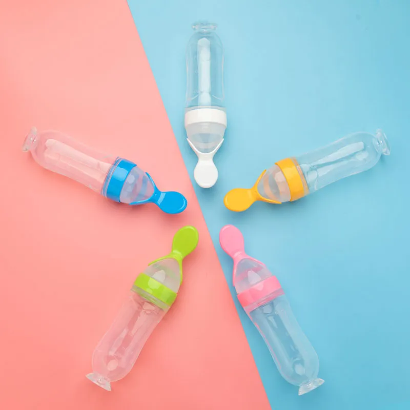 5pcs Silicone Squeezing Feeding Bottle Spoon Bottle Feeder Newborn Baby Training Drink Spoon Safe Tableware Training Feeder