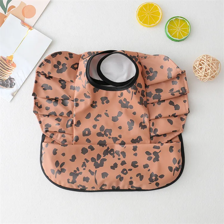 Baby Bibs INS Nordic Style Angel Feed Pocket Burp Girl Boy Infant Meals Bib Waterproof Easy Clean Cute Elephant Bibs Soft PU
