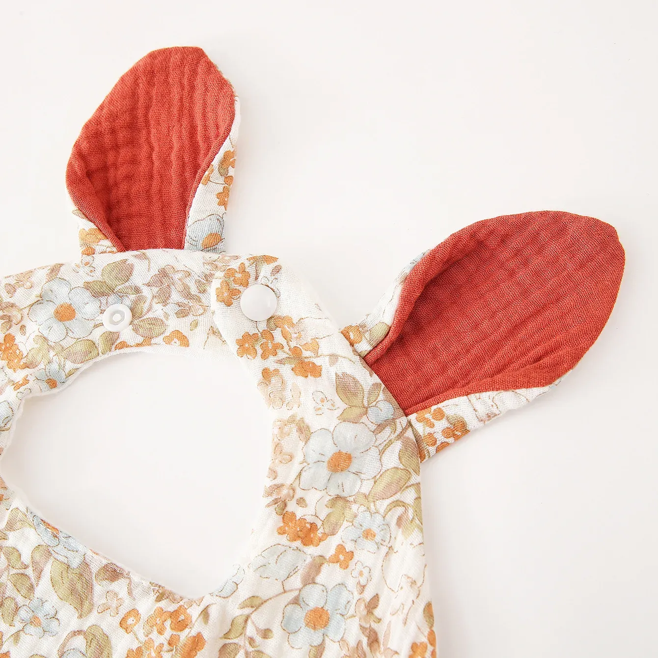 0-18 Months Baby Feeding Cute Rabbit Ear Baby Bib Baby Burp Cloths for Girls Boys Teething Bebe Bib Newborn Bibs Fits Babies