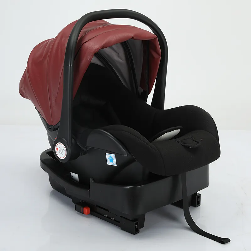 Lightweight Baby Car Seat with ISOFIX Base Portable Newborn Carrier with Sunshade and Head Support for Easy Travel Use