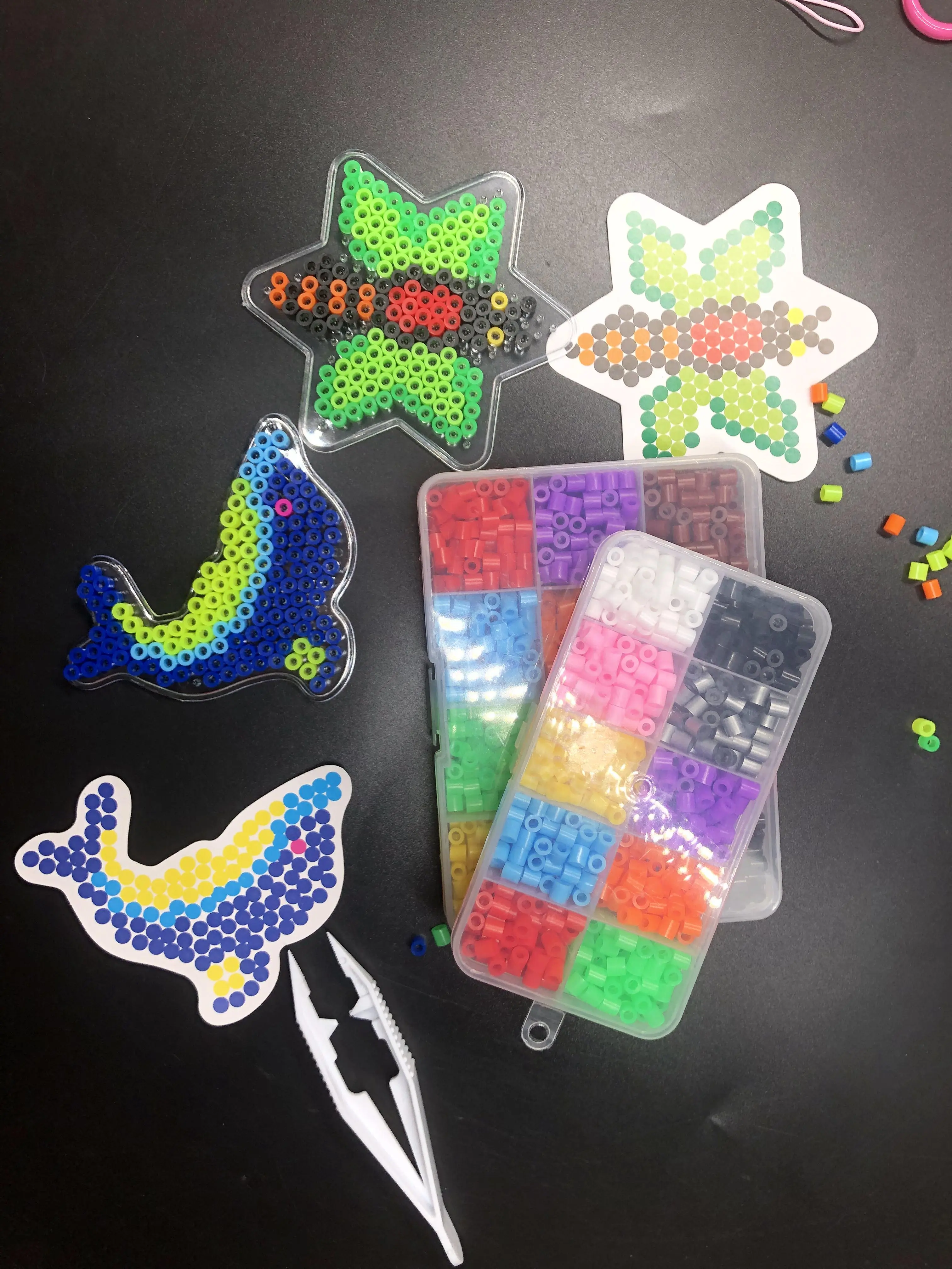 Fuse Beads Kit, 600pcs 5mm Iron Beads Set for Kids, DIY Art Craft Toys Iron Beads, Christmas Birthday Gift for Boys and Girls