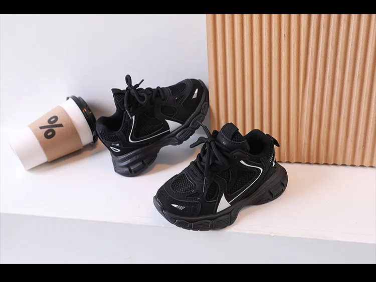 Kids Casual Sports Shoes with Thick Soles Boys Girls Fashion Versatile Sneakers 2024 New Children Mesh Breathable Running Shoes