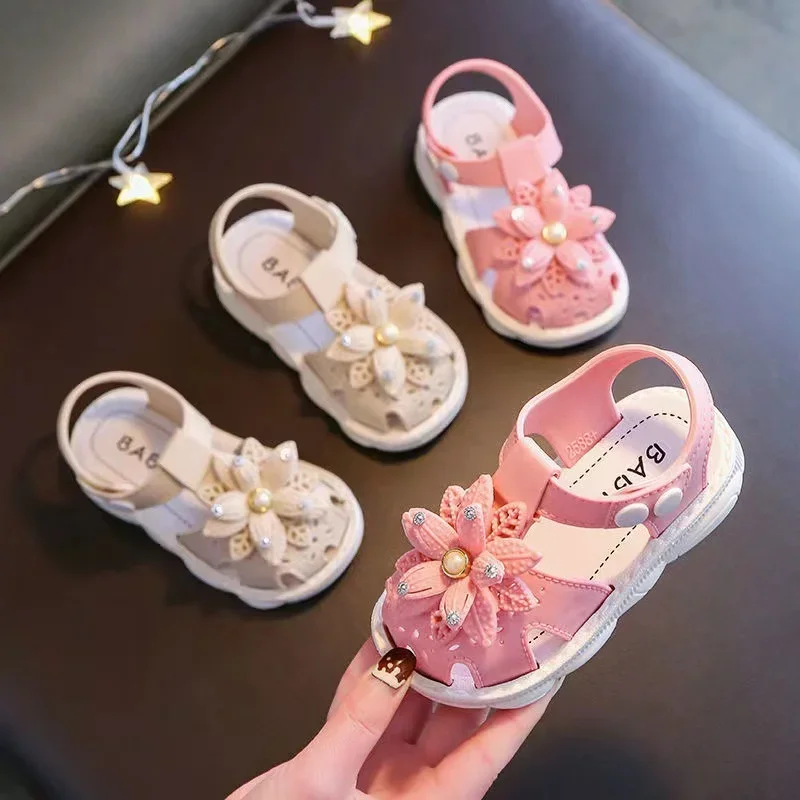 Girls' Summer Sandals: Cute Bow Beach Footwear