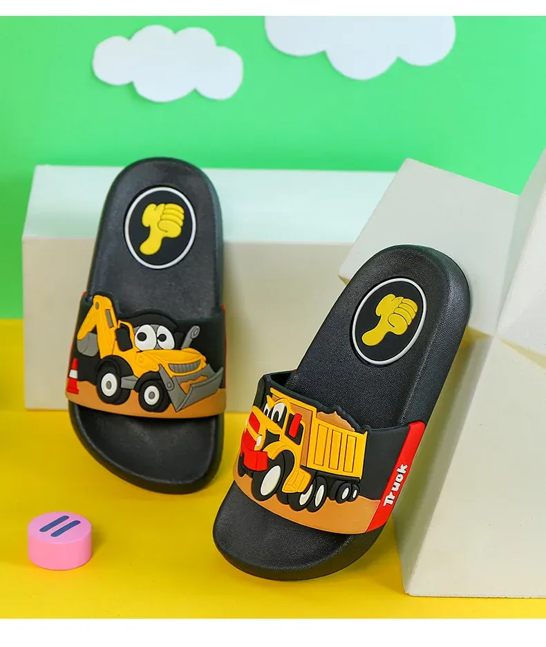 New2024 summer children slippers Kids shoes Cartoon slippers Soft soled anti-skid sandals kids shoes zapatos niña chausson