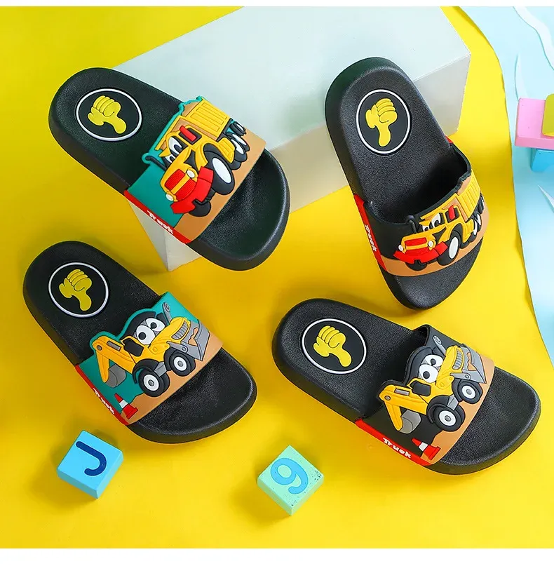 New2024 summer children slippers Kids shoes Cartoon slippers Soft soled anti-skid sandals kids shoes zapatos niña chausson