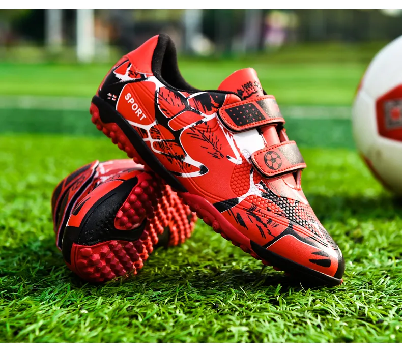 Kids Soccer Shoes Boys Outdoor Sport Shoes TF/FG Cleats Training Anti Slip and Wear-resistant Girls Football Shoes Boots