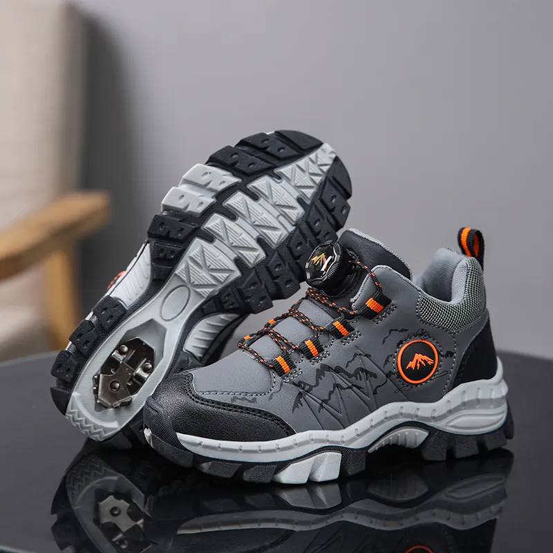 New Autumn Winter Hiking Shoes for Kids Non-Slip Outdoor Shoes Children Warm Mountaineering Trekking Climbing Sports Shoes Boys