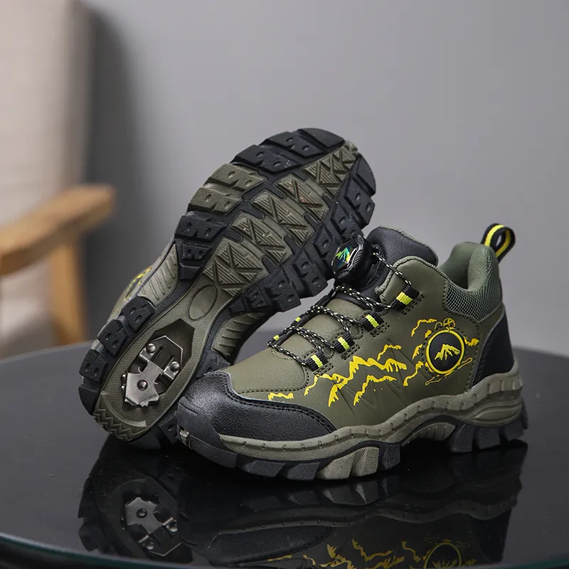 New Autumn Winter Hiking Shoes for Kids Non-Slip Outdoor Shoes Children Warm Mountaineering Trekking Climbing Sports Shoes Boys