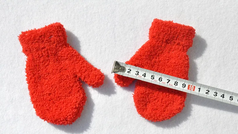 Warm Plush Thick Warm Baby Gloves Winter Plus Velvet Mittens Children Kid Coral Fleece Full Finger Gloves For 1-4Y Kids Gloves