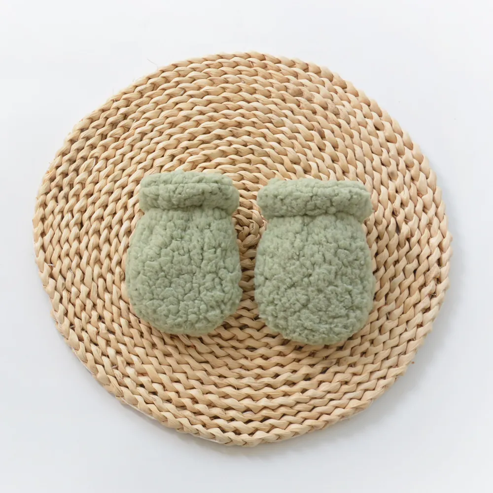 Autumn Winter Thickened Warm Kids Newborn Gloves Mittens Solid Color European Style Anti-scratch Face Gloves for Baby Boy Girls