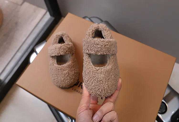 Kid Furry Shoe 2025Winter New Plush Gril Shoes Light Plush Cotton Shoes Trend Girl Casual Shoes Allmatch Kid Shoe Tenis De Mujer