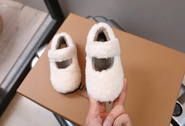 Kid Furry Shoe 2025Winter New Plush Gril Shoes Light Plush Cotton Shoes Trend Girl Casual Shoes Allmatch Kid Shoe Tenis De Mujer