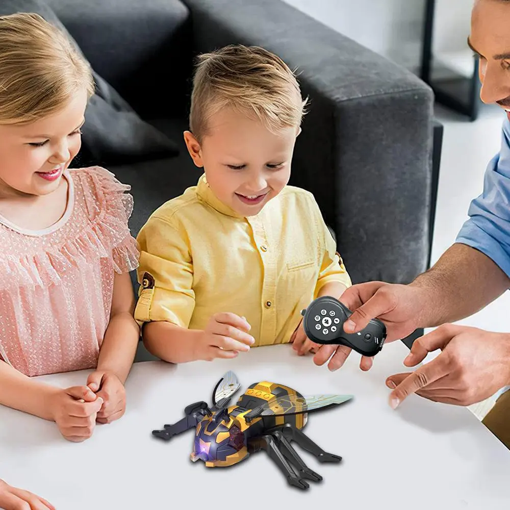 RC Crawling Animal With Realistic Full Function Radio Control Remote Control Spider Bee Toy With Cool Lights Kids Holiday Gift