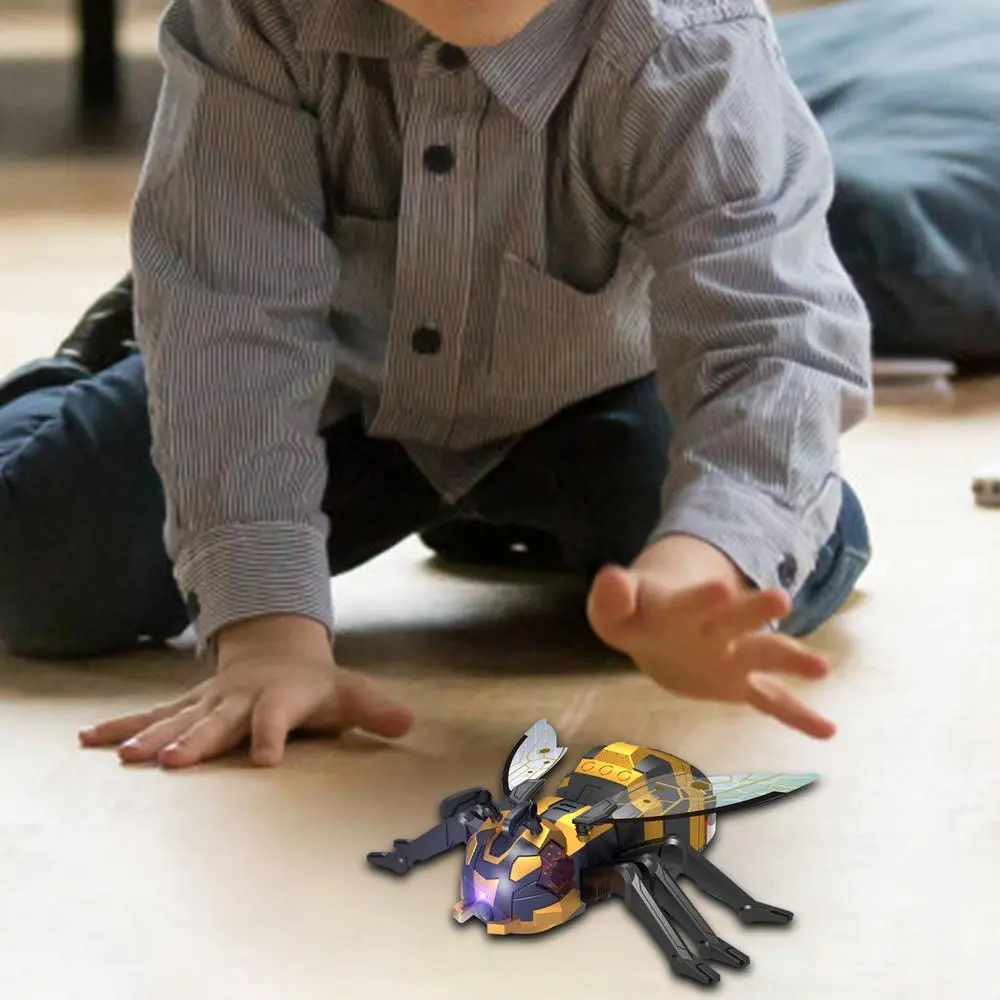 RC Crawling Animal With Realistic Full Function Radio Control Remote Control Spider Bee Toy With Cool Lights Kids Holiday Gift