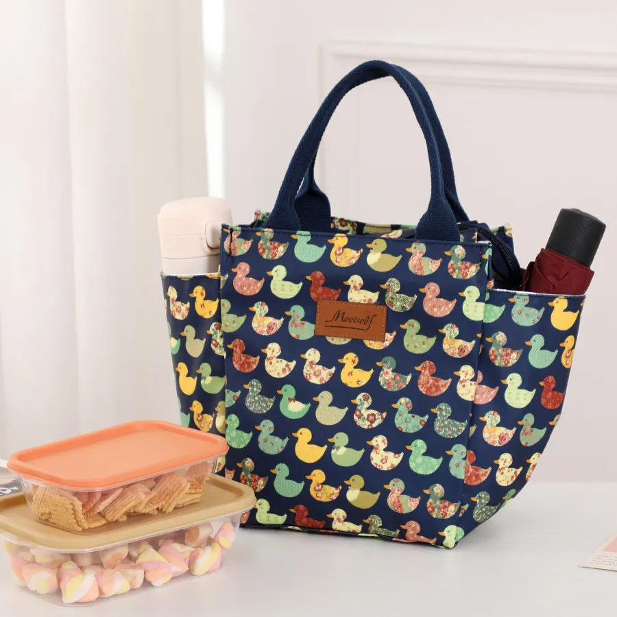 Office workers go out with a lunch box bag thermal bento bag fashion handbag carry mommy bag