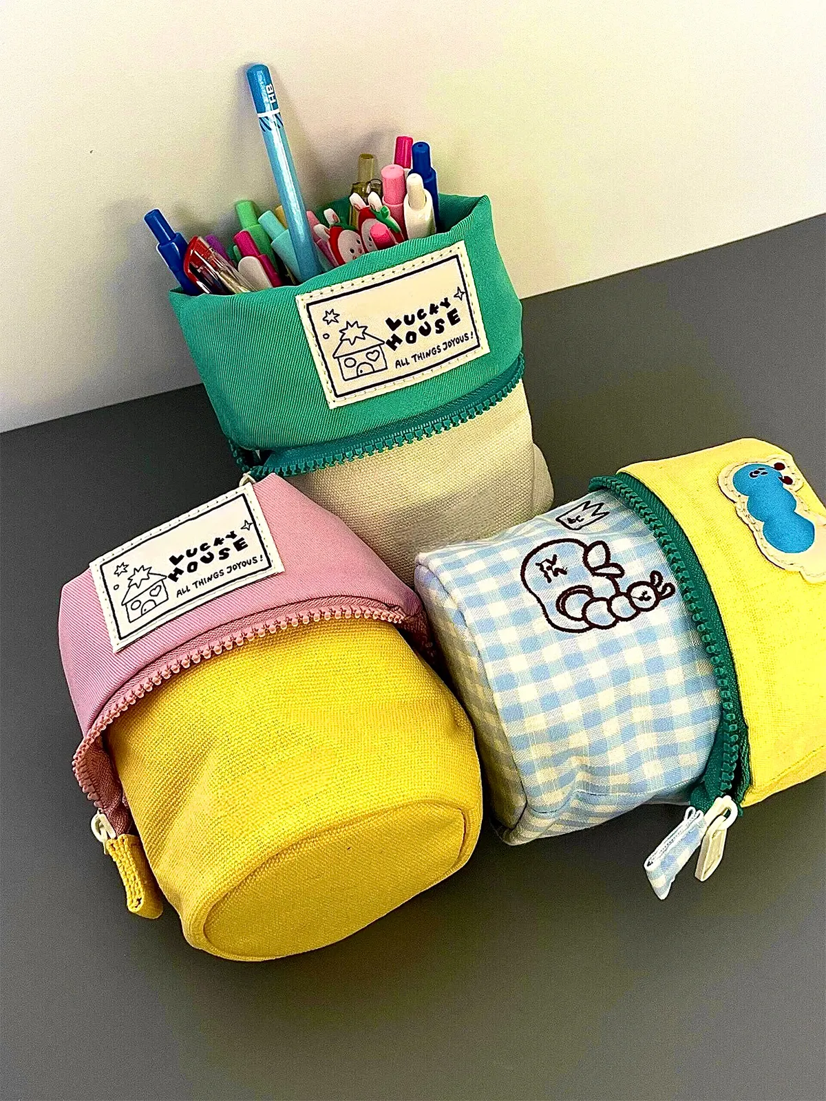 Kawaii Portable Pen Holder Students Large-Capacity Pencil Case Innovative Cute Stationery Storage Bag School Stationery Supplies
